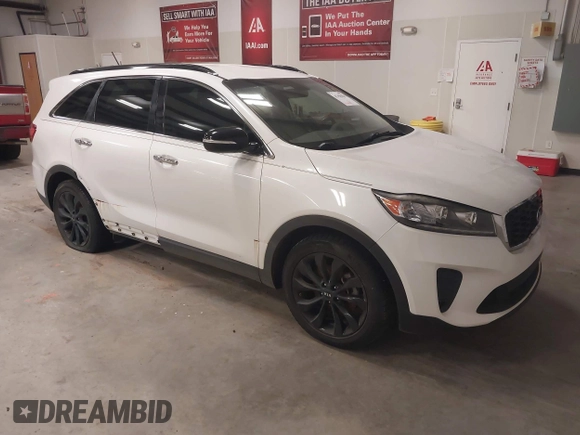2019 Kia Sorento LX V6 with VIN 5XYPG4A57KG601463, listed as a IAAI auction lot 41358620 with 105,948 mi miles. Bid and sale history available at carsss.com. Image 1.