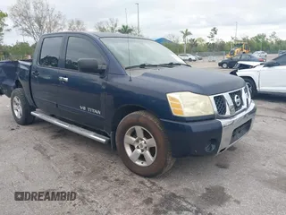 2007 Nissan Titan XE with VIN 1N6BA07AX7N236492, listed as a IAAI auction lot 41668602 with 205,028 mi miles. Bid and sale history available at carsss.com. Image 1.