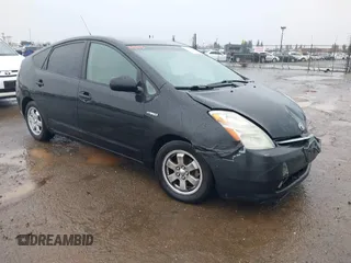 2006 Toyota Prius with VIN JTDKB20U467534622, listed as a IAAI auction lot 41511434 with 204,586 mi miles. Bid and sale history available at carsss.com. Image 1.