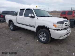 2005 Toyota Tundra SR5 with VIN 5TBBT44145S472290, listed as a IAAI auction lot 41030814 with 159,098 mi miles. Bid and sale history available at carsss.com. Image 1.