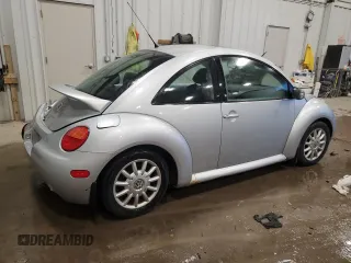 2004 Volkswagen New Beetle Coupe GLS with VIN 3VWCK31C14M422571, listed as a Copart auction lot 83381244 with 126,973 mi miles and Non Repairable. Bid and sale history available at carsss.com. Image 3.