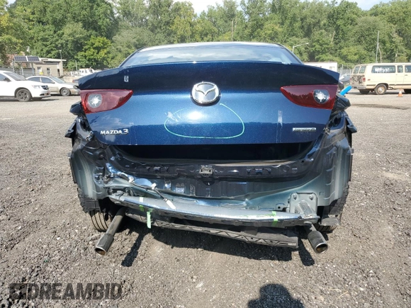 2022 Mazda 3 2.0 with VIN 3MZBPAA77NM309021, listed as a Copart auction lot 68997674 with 13,568 mi miles and Salvage Title. Bid and sale history available at DreamBid. Image 6.