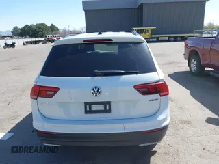 2019 Volkswagen Tiguan SE with VIN 3VV2B7AX8KM193166, listed as a IAAI auction lot 41957720 with 61,981 mi miles and . Bid and sale history available at DreamBid. Image 16.