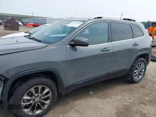 2021 Jeep Cherokee Latitude Lux with VIN 1C4PJMMX8MD147868, listed as a IAAI auction lot 42469226 with 115,829 mi miles and . Bid and sale history available at DreamBid. Image 15.
