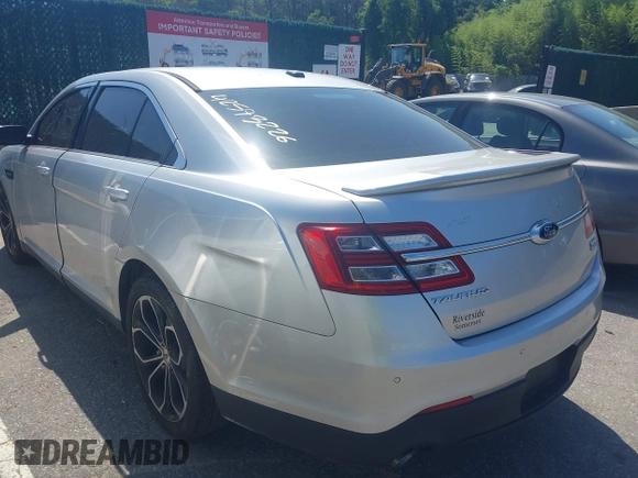 2015 Ford Taurus SHO с VIN 1FAHP2KT0FG191815, выставлен на аукционе IAAI как лот 42593226 с пробегом 125 493 миль миль и . История ставок и продаж доступна на DreamBid. Изображение 3.
