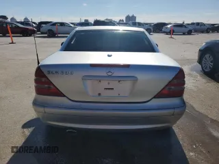 2001 Mercedes-Benz SLK 230 Kompressor z VIN WDBKK49F11F220665, wystawiony jako Copart lot #88078025 z przebiegiem 67 564 mil mil oraz Szkoda całkowita • Salvage title. Historia ofert i sprzedaży dostępna na DreamBid. Obrazek 6.