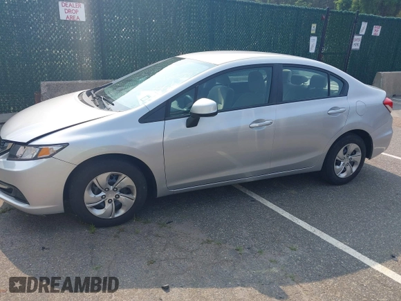 2013 Honda Civic LX z VIN 19XFB2F5XDE243749, wystawiony jako IAAI lot #42453297 z przebiegiem 85 888 mil mil oraz . Historia ofert i sprzedaży dostępna na DreamBid. Obrazek 14.