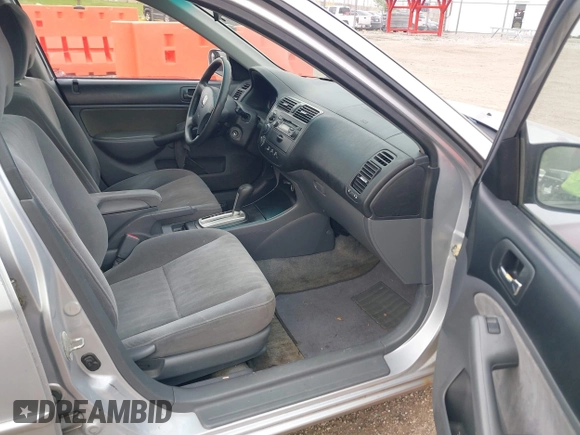 2003 Honda Civic LX with VIN 2HGES16533H571332, listed as a IAAI auction lot 42153221 with 202,926 mi miles. Bid and sale history available at carsss.com. Image 5.