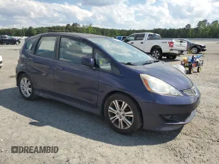 2009 Honda Fit Sport z VIN JHMGE88679S004599, wystawiony jako Copart lot #55719325 z przebiegiem 201 093 mil mil oraz Czysty tytuł • Clean title. Historia ofert i sprzedaży dostępna na DreamBid. Obrazek 4.