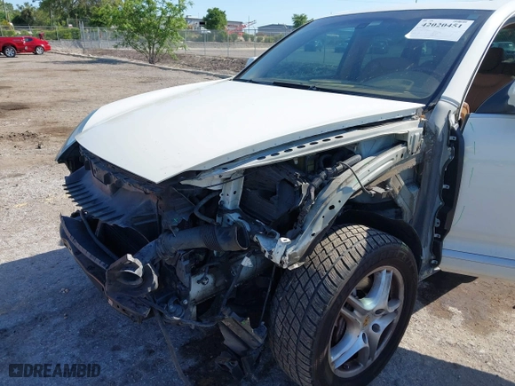 2008 Porsche Cayenne with VIN WP1AA29P48LA28969, listed as a IAAI auction lot 42020451 with 179,794 mi miles. Bid and sale history available at carsss.com. Image 6.