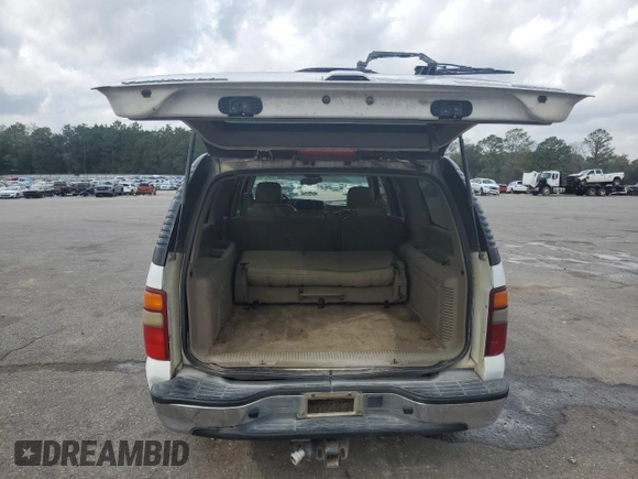2003 GMC Yukon XL SLT with VIN 1GKEC16Z03J343256, listed as a Copart auction lot 44971475 with 221,188 mi miles and Salvage Title. Bid and sale history available at carsss.com. Image 6.