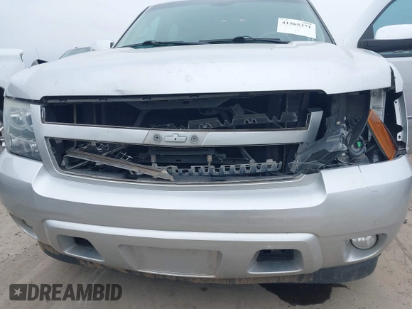 2013 Chevrolet Suburban LTZ with VIN 1GNSCKE02DR369777, listed as a IAAI auction lot 41565371 with 205,768 mi miles and . Bid and sale history available at DreamBid. Image 6.