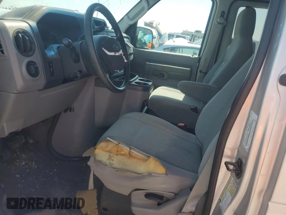 2009 Ford Econoline Passenger XL с VIN 1FBNE31L09DA71730, выставлен на аукционе Copart как лот 56863325 с пробегом Не указан миль и Чистый • Clean title. История ставок и продаж доступна на DreamBid. Изображение 7.