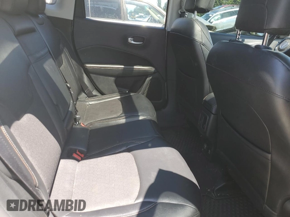 2017 Jeep Compass Latitude z VIN 3C4NJDBB4HT689452, wystawiony jako Copart lot #58602305 z przebiegiem 35 625 mil mil oraz Szkoda całkowita • Salvage title. Historia ofert i sprzedaży dostępna na DreamBid. Obrazek 11.