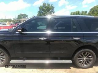 2020 Ford Expedition Limited z VIN 1FMJU2AT3LEA21666, wystawiony jako IAAI lot #42540363 z przebiegiem 91 681 mil mil oraz . Historia ofert i sprzedaży dostępna na DreamBid. Obrazek 14.