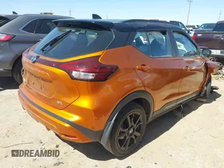 2021 Nissan Kicks SR with VIN 3N1CP5DV2ML467766, listed as a IAAI auction lot 41769524 with 48,724 mi miles. Bid and sale history available at carsss.com. Image 4.