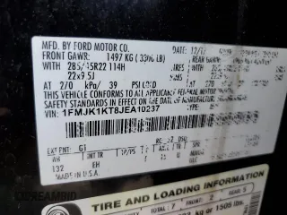 2018 Ford Expedition Max Limited z VIN 1FMJK1KT8JEA10237, wystawiony jako Copart lot #49291615 z przebiegiem 217 147 mil mil oraz Szkoda całkowita • Salvage title. Historia ofert i sprzedaży dostępna na DreamBid. Obrazek 14.