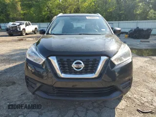 2019 Nissan Kicks SV z VIN 3N1CP5CU9KL527211, wystawiony jako Copart lot #51938855 z przebiegiem 134 816 mil mil oraz Szkoda całkowita • Salvage title. Historia ofert i sprzedaży dostępna na DreamBid. Obrazek 5.