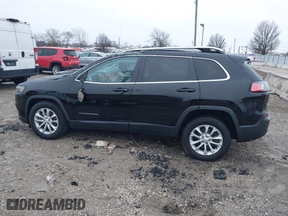2019 Jeep Cherokee Latitude with VIN 1C4PJMCB8KD367868, listed as a IAAI auction lot 41465306 with 84,250 mi miles. Bid and sale history available at carsss.com. Image 14.