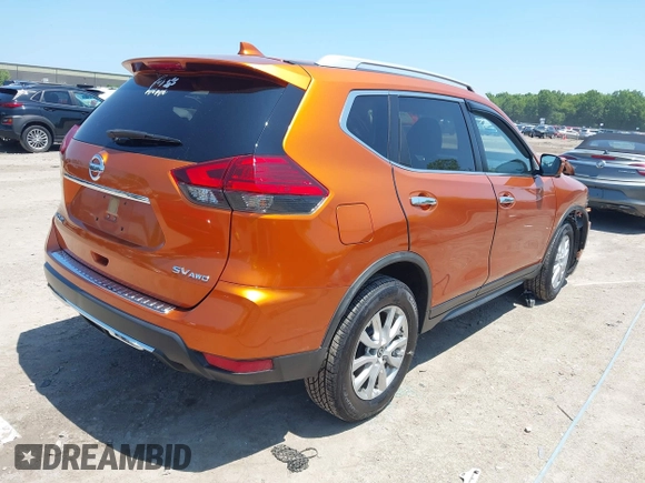 2017 Nissan Rogue S z VIN JN8AT2MVXHW021187, wystawiony jako IAAI lot #42645423 z przebiegiem 78 128 mil mil oraz . Historia ofert i sprzedaży dostępna na DreamBid. Obrazek 4.