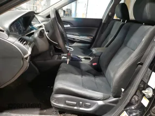 2013 Honda Crosstour EX z VIN 5J6TF3H33DL000617, wystawiony jako Copart lot #51605875 z przebiegiem 150 979 mil mil oraz Szkody całkowita. Historia ofert i sprzedaży dostępna na DreamBid. Obrazek 7.