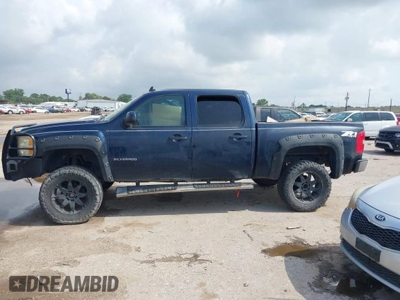 2008 Chevrolet Silverado 1500 LTZ with VIN 2GCEK133881111214, listed as a IAAI auction lot 41986926 with 215,979 mi miles. Bid and sale history available at carsss.com. Image 14.