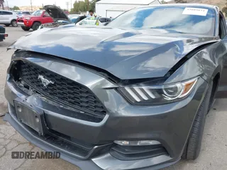 2017 Ford Mustang V6 z VIN 1FA6P8AM8H5336232, wystawiony jako IAAI lot #42089034 z przebiegiem 72 257 mil mil oraz . Historia ofert i sprzedaży dostępna na DreamBid. Obrazek 17.