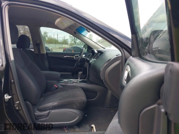 2014 Nissan Pathfinder SV with VIN 5N1AR2MN8EC715394, listed as a IAAI auction lot 42080367 with 141,208 mi miles. Bid and sale history available at carsss.com. Image 5.
