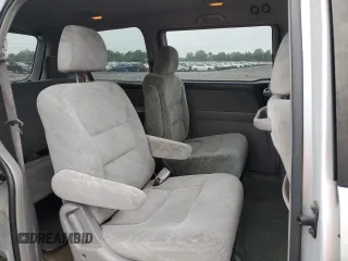 2003 Honda Odyssey EX z VIN 5FNRL18603B008148, wystawiony jako Copart lot #60669825 z przebiegiem 128 115 mil mil oraz Czysty tytuł • Clean title. Historia ofert i sprzedaży dostępna na DreamBid. Obrazek 11.