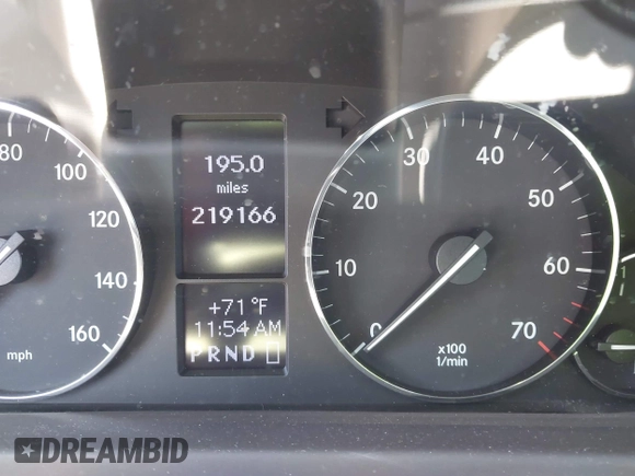 2007 Mercedes-Benz C 230 Sport with VIN WDBRF52H67F901742, listed as a IAAI auction lot 42135708 with 219,166 mi miles and . Bid and sale history available at DreamBid. Image 7.