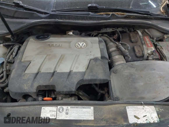 2012 Volkswagen Golf TDI with VIN WVWNM7AJ8CW333137, listed as a IAAI auction lot 42585466 with 213,587 mi miles and . Bid and sale history available at DreamBid. Image 10.