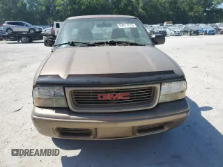 2002 GMC Sonoma SL with VIN 1GTCS145728187132, listed as a Copart auction lot 52917215 with 169,921 mi miles and Clean Title. Bid and sale history available at carsss.com. Image 5.