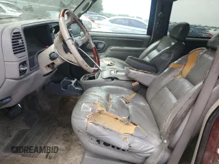 1998 Chevrolet Suburban with VIN 1GNEC16R6WJ357136, listed as a Copart auction lot 62788285 with 3,593,212 mi miles and Clean title. Bid and sale history available at DreamBid. Image 7.