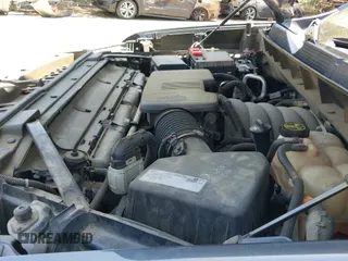 2019 Chevrolet Silverado 1500 RST z VIN 3GCPWDED3KG171520, wystawiony jako IAAI lot #42282270 z przebiegiem 54 559 mil mil oraz . Historia ofert i sprzedaży dostępna na DreamBid. Obrazek 19.