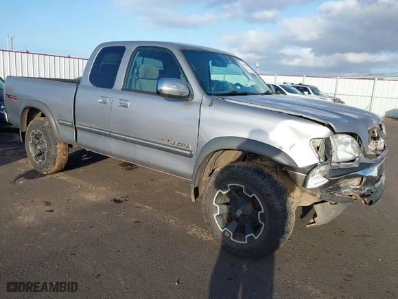 2002 Toyota Tundra SR5 with VIN 5TBBT44192S223625, listed as a IAAI auction lot 41666781 with 434,451 mi miles. Bid and sale history available at carsss.com. Image 1.