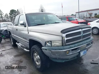 1997 Dodge 1500 with VIN 3B7HF13ZXVG777564, listed as a IAAI auction lot 41065577 with 263,037 mi miles. Bid and sale history available at carsss.com. Image 1.