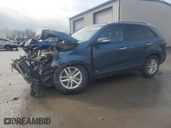 2014 Kia Sorento LX with VIN 5XYKTCA6XEG435159, listed as a Copart auction lot 46936445 with 0 mi miles and Salvage Title. Bid and sale history available at carsss.com. Image 1.