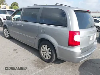 2016 Chrysler Town & Country Touring with VIN 2C4RC1BG0GR173192, listed as a IAAI auction lot 42247573 with 186,187 mi miles and . Bid and sale history available at DreamBid. Image 3.