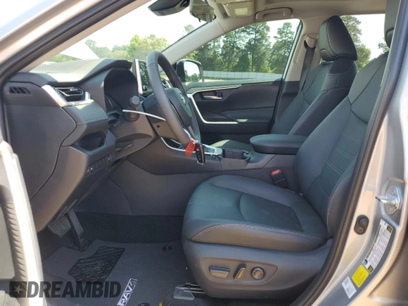 2025 Toyota RAV4 XLE Premium with VIN 2T3C1RFV0SC315866, listed as a Copart auction lot 56306135 with 1,777 mi miles and Salvage title. Bid and sale history available at DreamBid. Image 7.