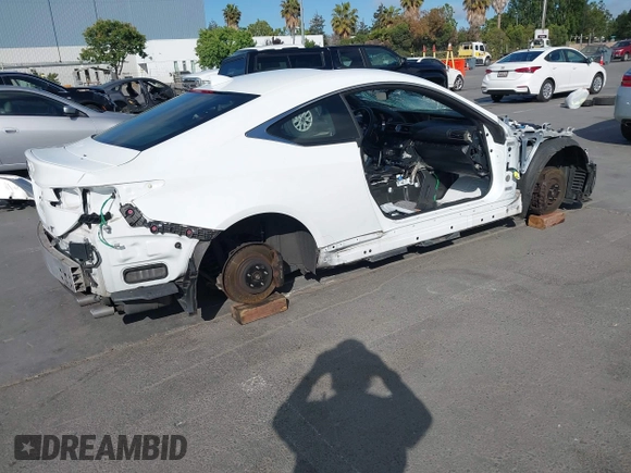 2015 Lexus RC F with VIN JTHHP5BC3F5004492, listed as a IAAI auction lot 42380194 with Not provided miles and . Bid and sale history available at DreamBid. Image 4.