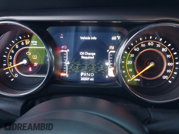 2019 Jeep Wrangler Unlimited Sport Altitude with VIN 1C4HJXDG6KW578572, listed as a IAAI auction lot 41921919 with 30,247 mi miles and . Bid and sale history available at DreamBid. Image 7.