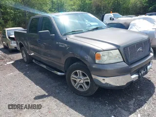 2005 Ford F-150 XLT with VIN 1FTPW12515KE80153, listed as a IAAI auction lot 42057009 with 135,454 mi miles. Bid and sale history available at carsss.com. Image 1.