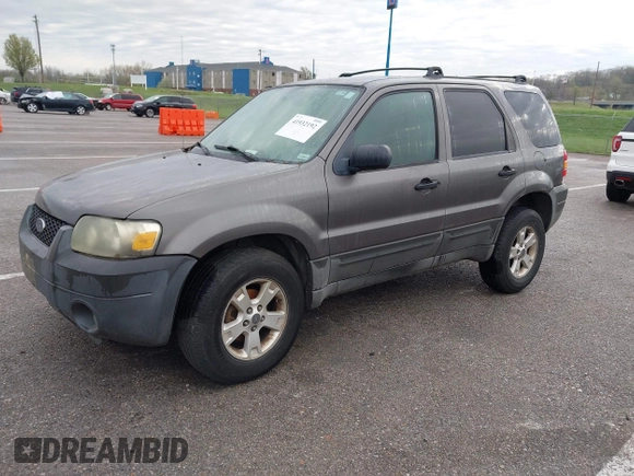 2005 Ford Escape XLT with VIN 1FMYU03145KD73027, listed as a IAAI auction lot 41932192 with Not Provided miles and . Bid and sale history available at DreamBid. Image 2.