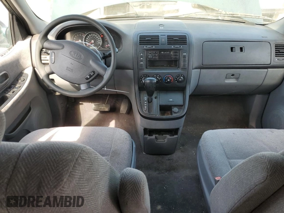 2002 Kia Sedona LX with VIN KNDUP131026325853, listed as a Copart auction lot 65872234 with 114,798 mi miles and Clean Title. Bid and sale history available at carsss.com. Image 8.