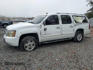 2007 Chevrolet Suburban LTZ с VIN 3GNFK163X7G281832, выставлен на аукционе Copart как лот 54493065 с пробегом 198 176 миль миль и На запчасти • Non repairable. История ставок и продаж доступна на DreamBid. Изображение 1.