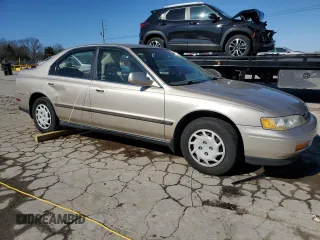 1994 Honda Accord LX with VIN 1HGCD5638RA124560, listed as a Copart auction lot 48772515 with 208,265 mi miles and Salvage Title. Bid and sale history available at carsss.com. Image 4.