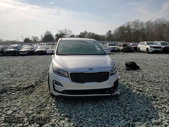 2021 Kia Sedona LX with VIN KNDMB5C16M6671642, listed as a Copart auction lot 49135565 with 46,403 mi miles and Salvage Title. Bid and sale history available at DreamBid. Image 12.