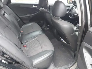 2011 Hyundai Sonata SE z VIN 5NPEC4AC3BH155693, wystawiony jako IAAI lot #42299853 z przebiegiem 214 626 mil mil oraz . Historia ofert i sprzedaży dostępna na DreamBid. Obrazek 8.