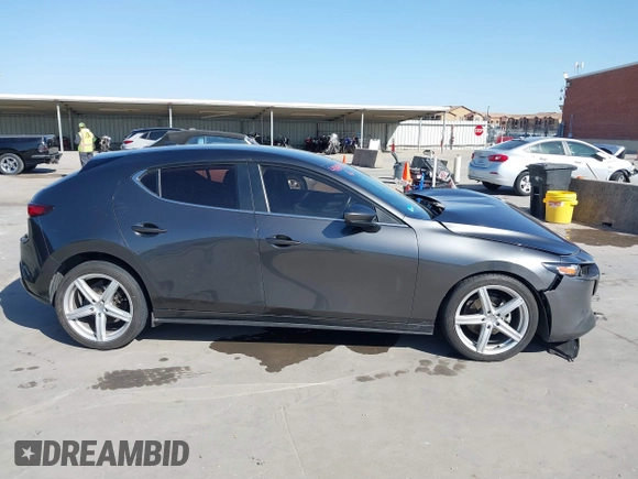 2019 Mazda 3 Preferred with VIN JM1BPAMM8K1120231, listed as a IAAI auction lot 41849033 with Not Provided miles and . Bid and sale history available at DreamBid. Image 13.