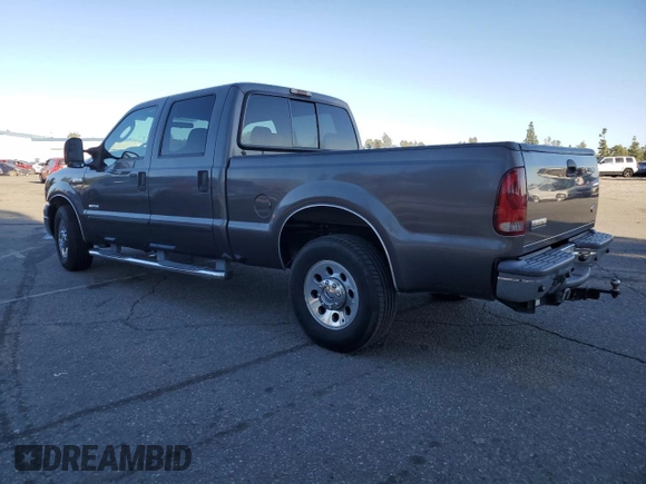 2005 Ford F-250 XL with VIN 1FTSW20P35EB27058, listed as a Copart auction lot 83815774 with 135,734 mi miles and Salvage Title. Bid and sale history available at DreamBid. Image 2.